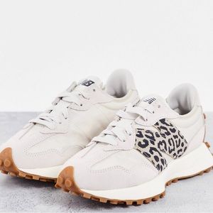 BRAND NEW women new balance 327 sneakers